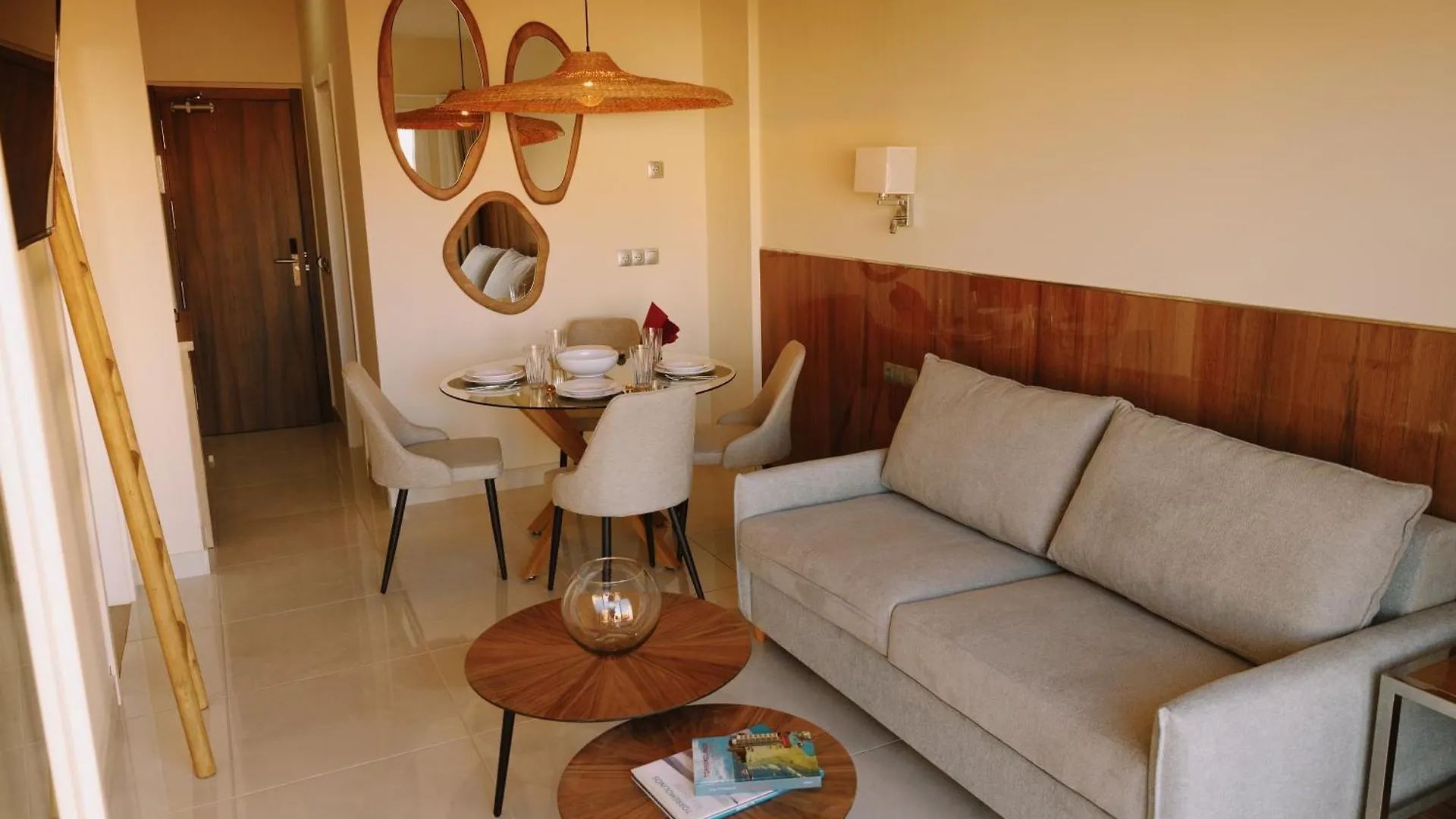 公寓式酒店 Apartamentos Buendia Suites - Torremolinos Centro