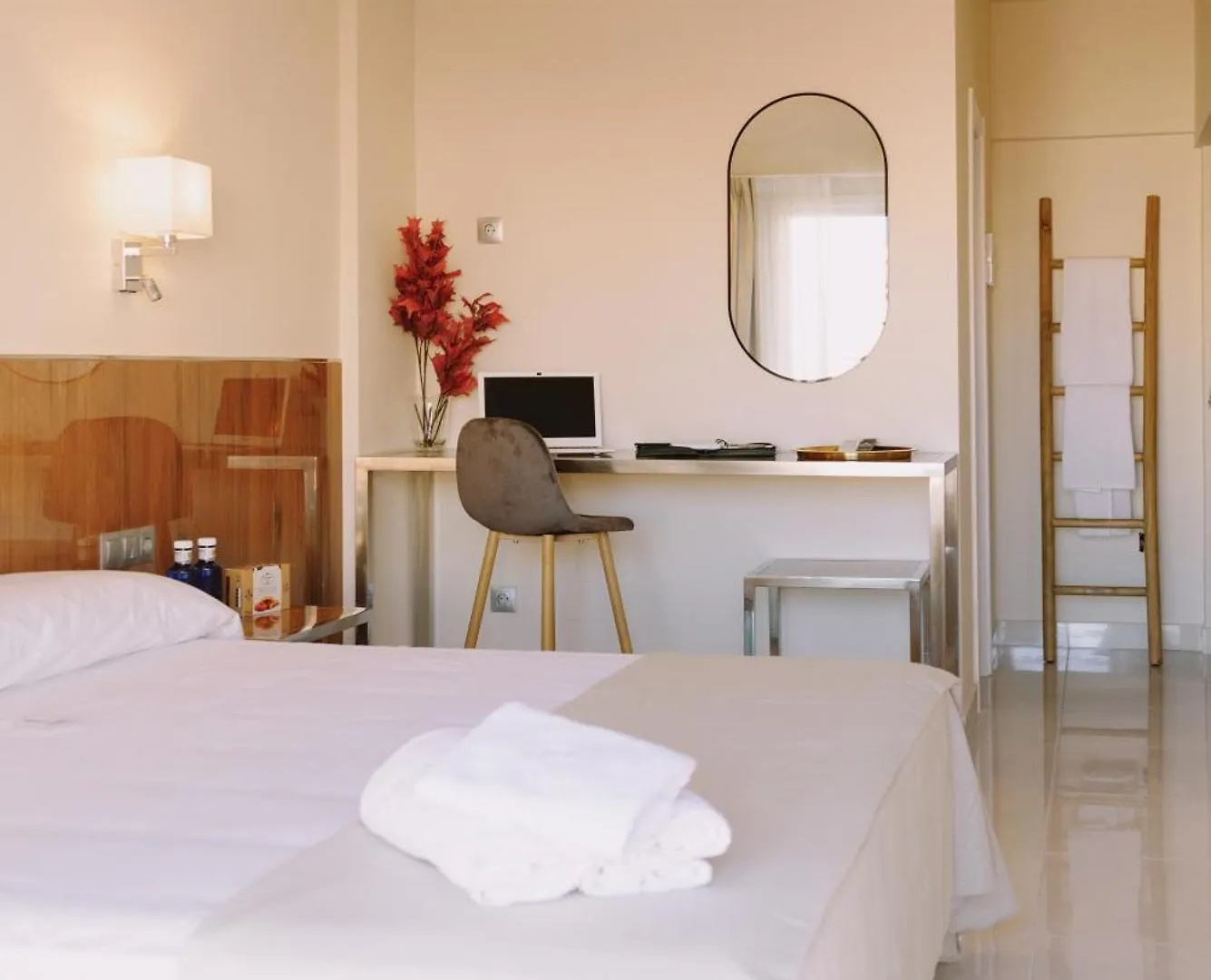 Apartamentos Buendia Suites - Torremolinos Centro 公寓式酒店