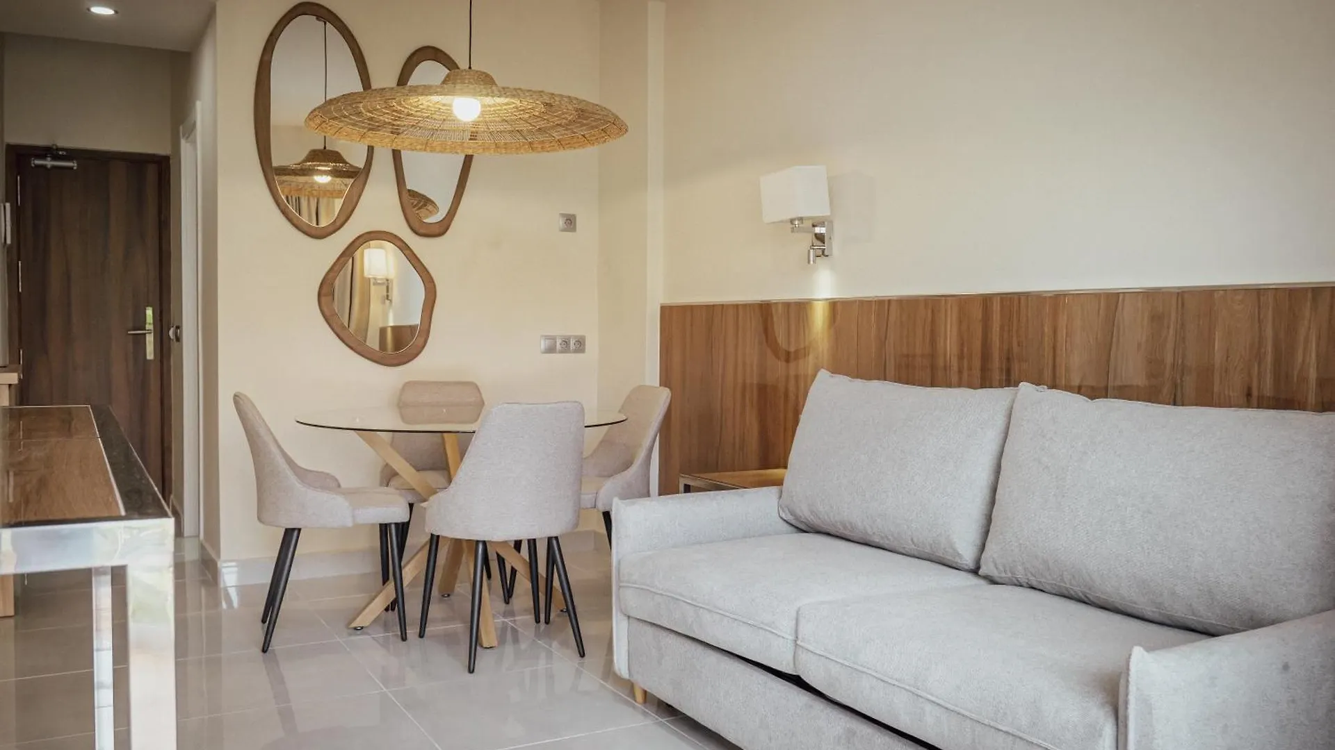 公寓式酒店 Apartamentos Buendia Suites - Torremolinos Centro